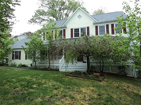 1st image of 3021 Jenny Ln