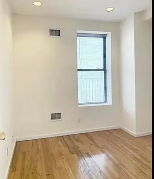 1627 Park Avenue — Photo 4
