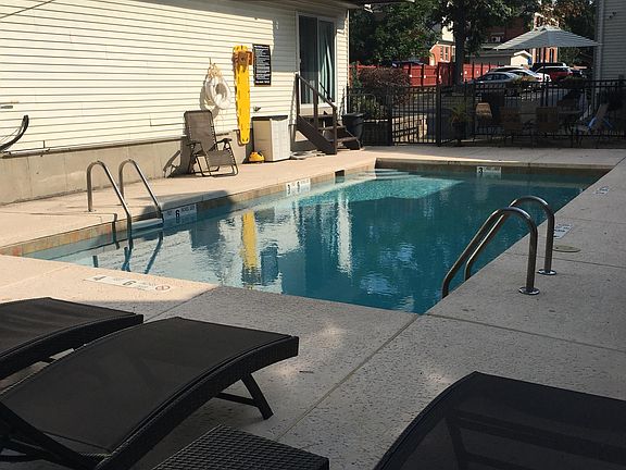 4th image of 770 W Ferry St APT 30B