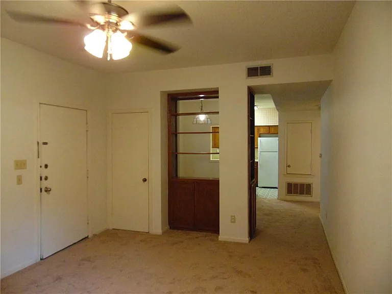 3115 Tom Green St #307 — Photo 7