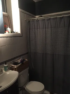 Rented by Noam T Elia, LREB | media 12