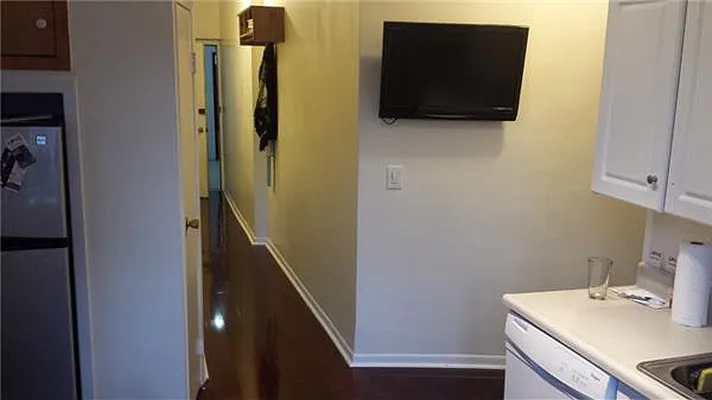 Rented by New York Residence | media 26