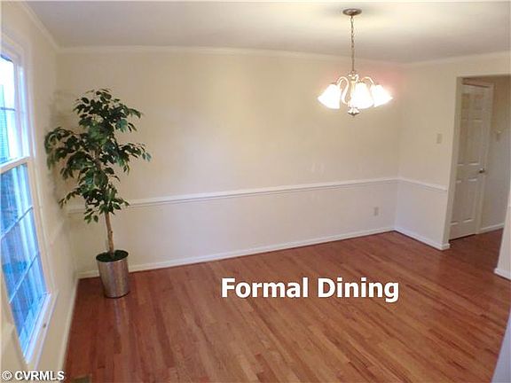 3rd image of 8901 Sonnet Hill Ct