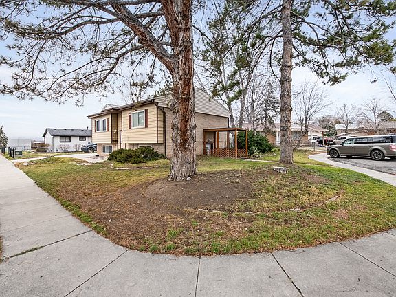 4th image of 140 W 8710 S