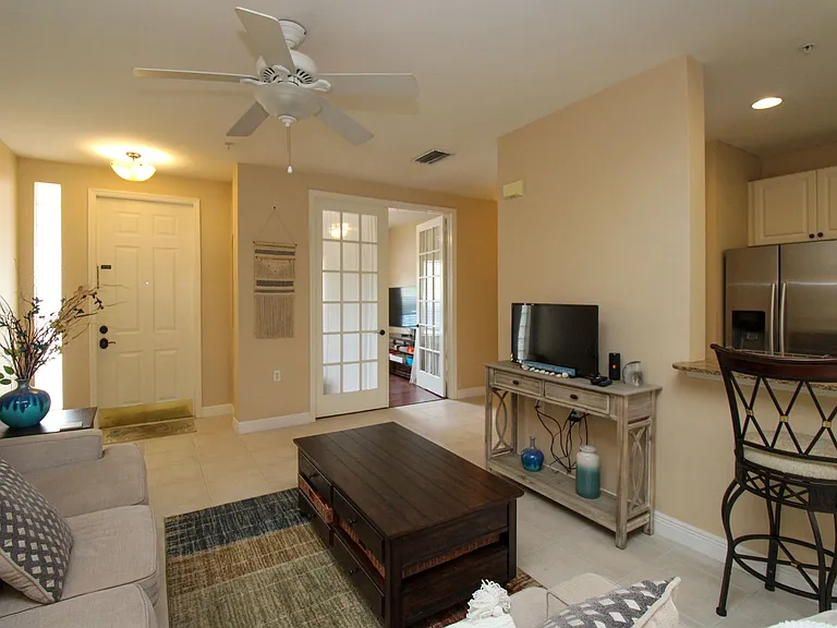 1360 Sweetwater Cv #202 — Photo 12