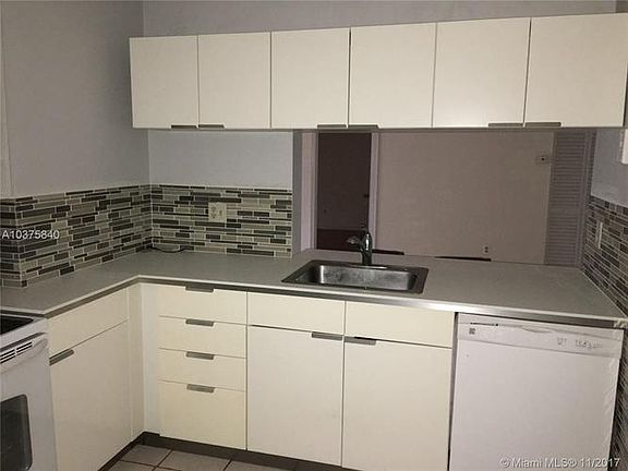 5th image of 3611 NW 94th Ave #6F