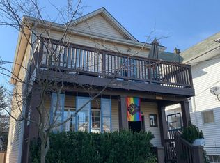 337 19th Ave #A, Seattle, WA 98122