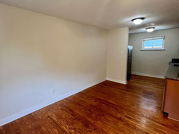5th image of 1413 Park Ave APT 3