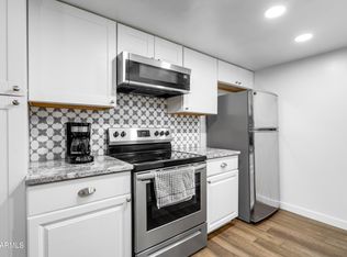 1032 E Redfield Rd, Tempe, AZ 85283