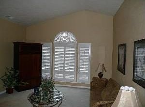4th image of 732 Saint James Ct