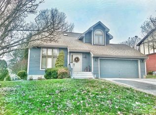 1105 Emerald Ln, Endicott, NY 13760