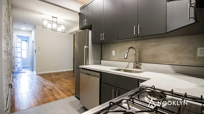 Rented by Nooklyn NYC LLC | media 20