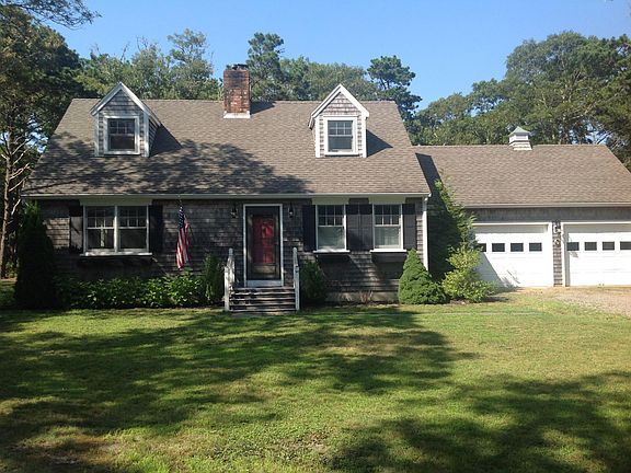 2nd image of 9 N Meadow Ln