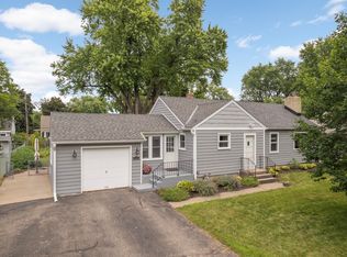 1925 Edgewater Ave, Arden Hills, MN 55112