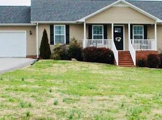 4540 Ewing Dr, Baxter, TN 38544