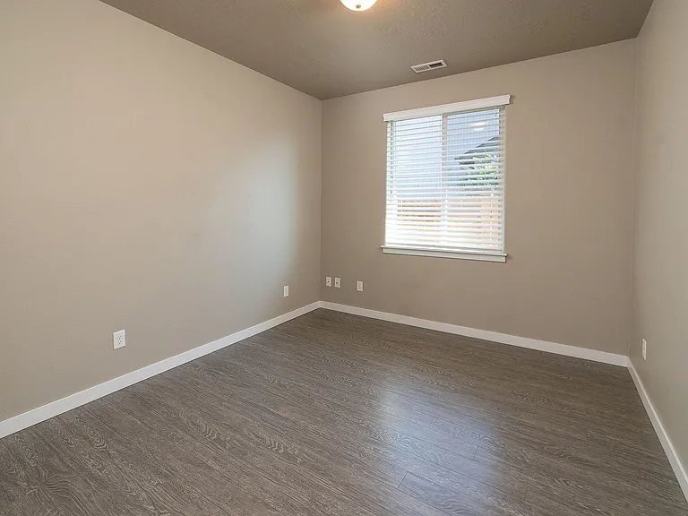 21142 Azalia Ave — Photo 16
