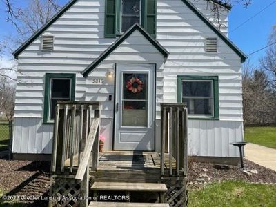 5013 Hughes Rd, Lansing, MI, 48910
