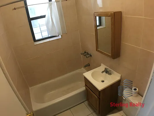 Rented by Sterling Realty Solution Inc | media 8