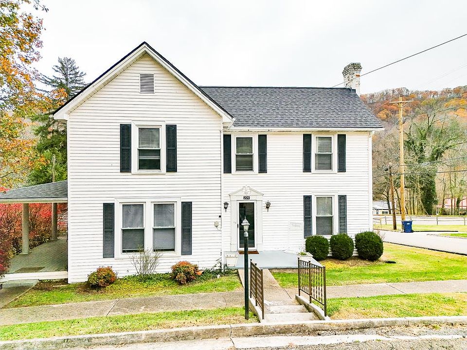 1st image of 209 Cypress St