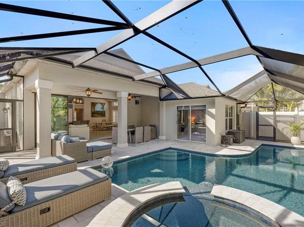 1063 Silverstrand Dr, Naples, FL 34110