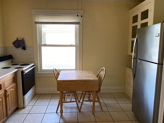 5th image of 504 Lincolnway W #4-1