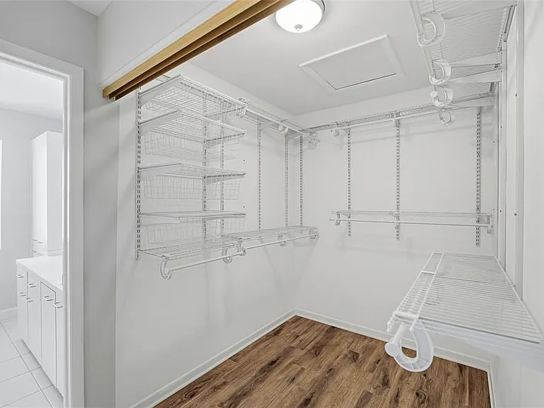 1070 Sanabel Ct NE — Photo 23