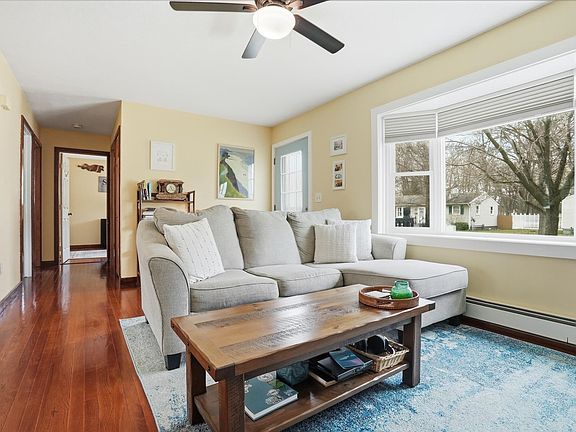 5th image of 286 James Avenue