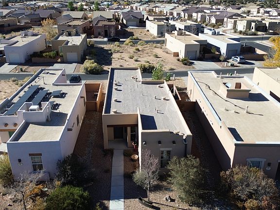 3rd image of 10 Calle Agua Clara