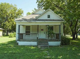 142 N Exposition Ave, Wichita, KS 67203