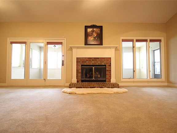4th image of 12 Huskins Cir