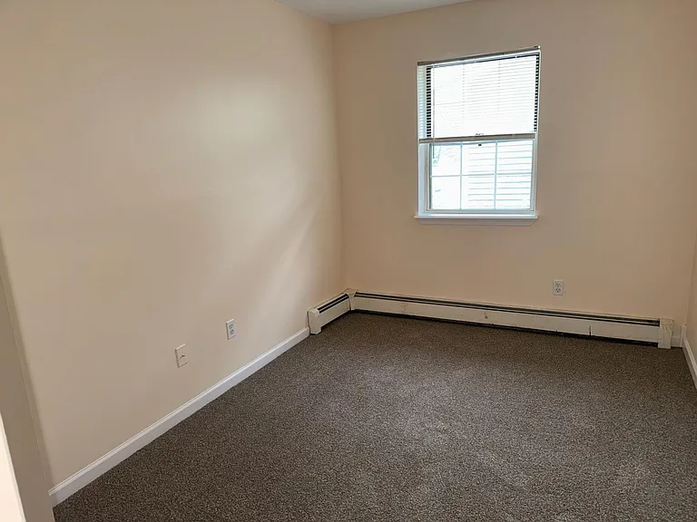 100 Hillside Dr #G8 — Photo 16