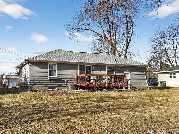 5th image of 1429 Macarthur Road