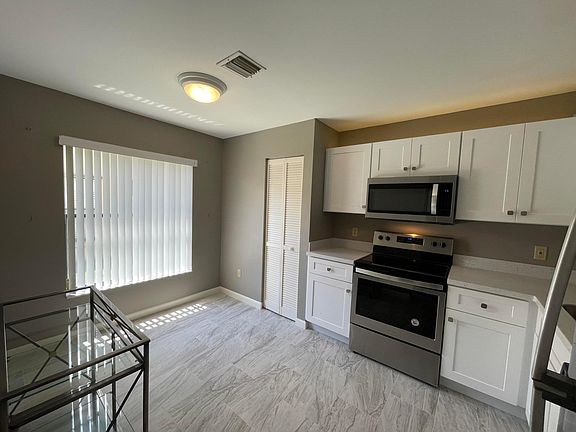 3rd image of 4581 Challenger Way #57