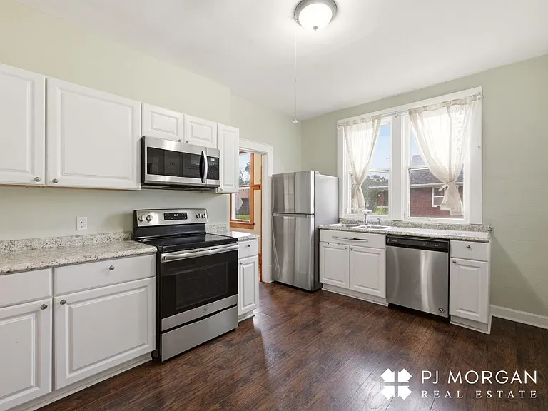 2222 S 6th St — Photo 12