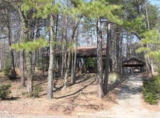 1608 Ilchester Ct, Greensboro, NC 27408