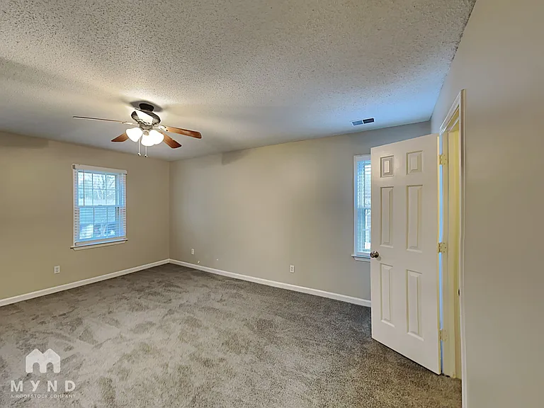 429 Dove Valley Rd — Photo 15