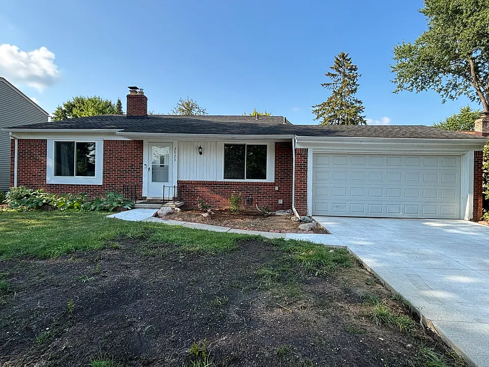 2923 Quartz Dr