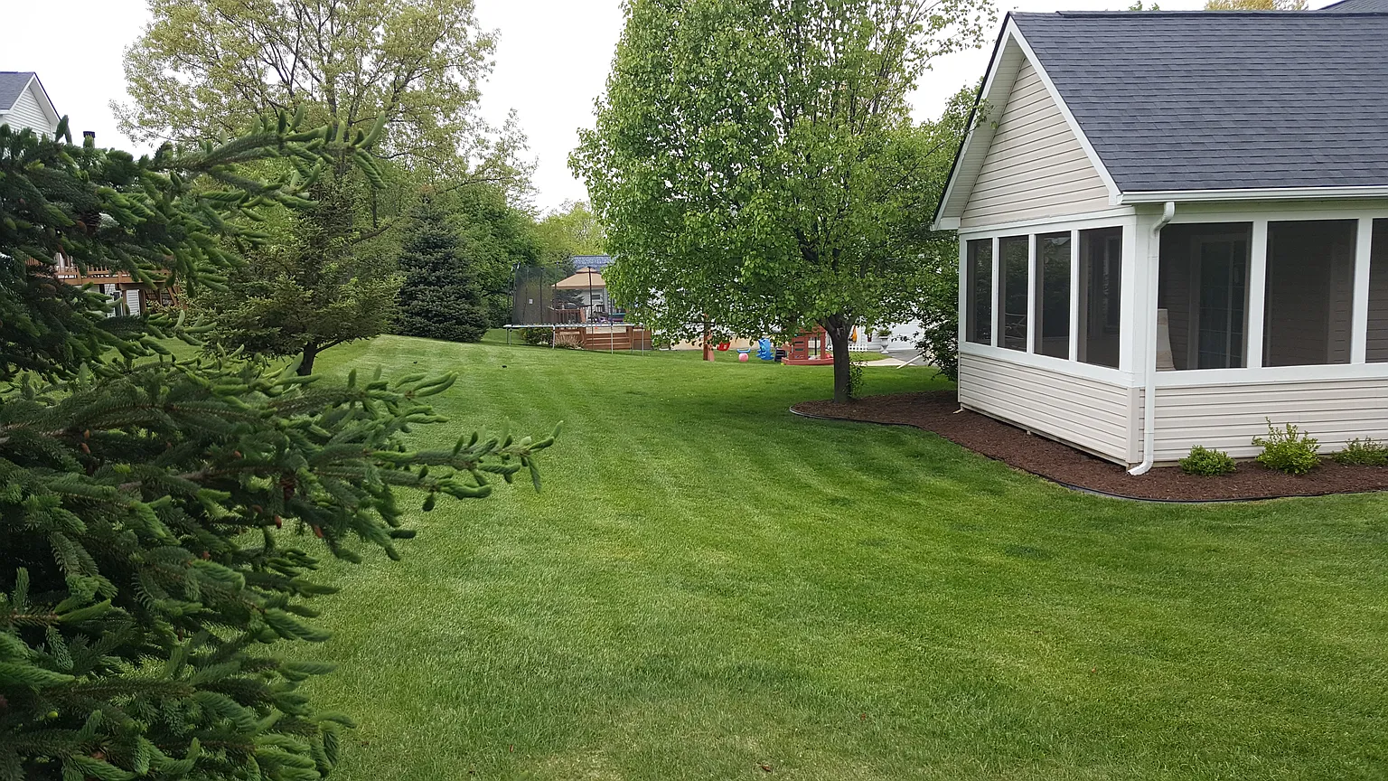 16200 Pine Lake Forest Dr photo 1