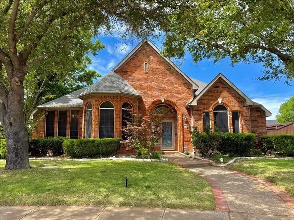 5425 Wood Creek Ln, Garland, TX 75044