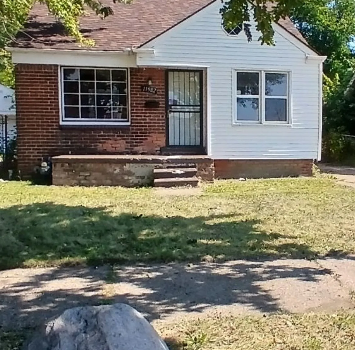 2 bed, 1200 sqft, $1,250 — Photo 1