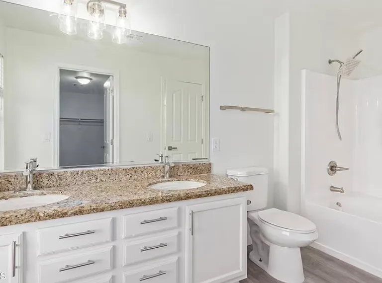 9329 W Highland Ave — Photo 7