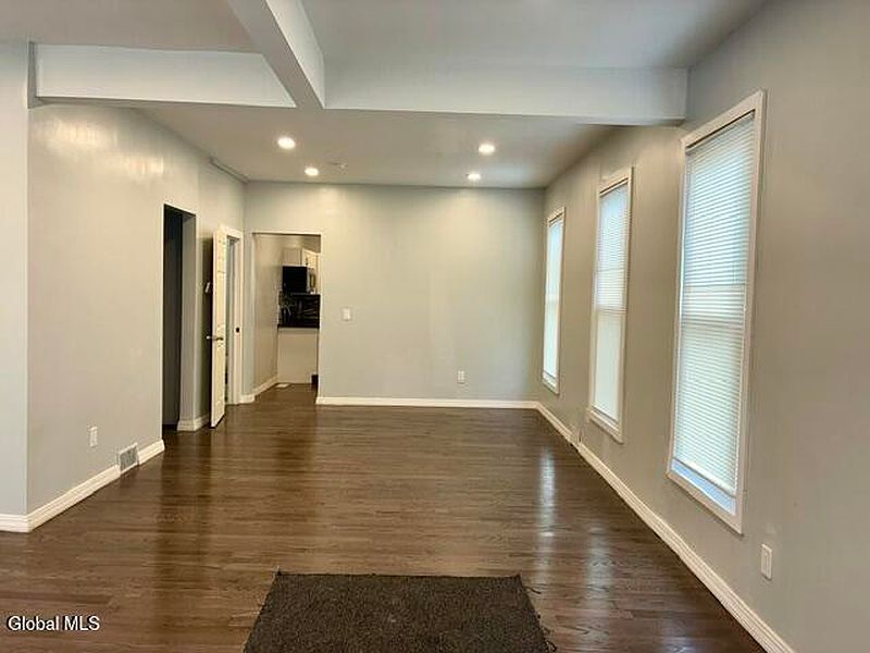 3rd image of 802 5th Avenue