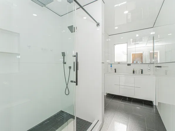 1764 East 17th Street image 25 of 45