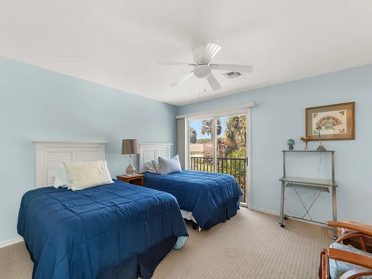 219 Park Shores Cir #B — Photo 19