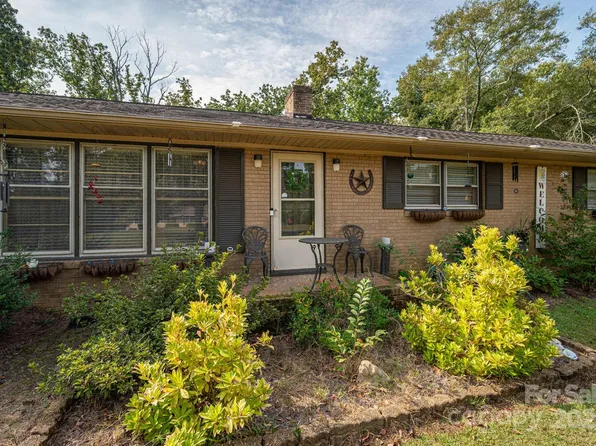 686 Cannon Dr, Rock Hill, SC 29730