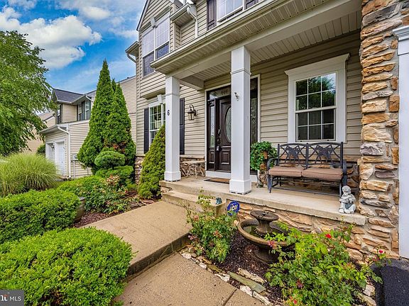 2nd image of 6 Village Green Ct