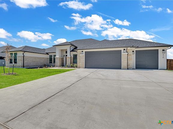 3rd image of 910 High Plains Dr