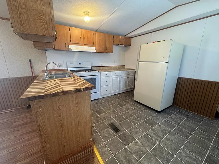 34 Water St — Photo 4