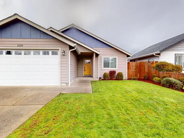 2294 Gayle Way, Grants Pass, OR 97527