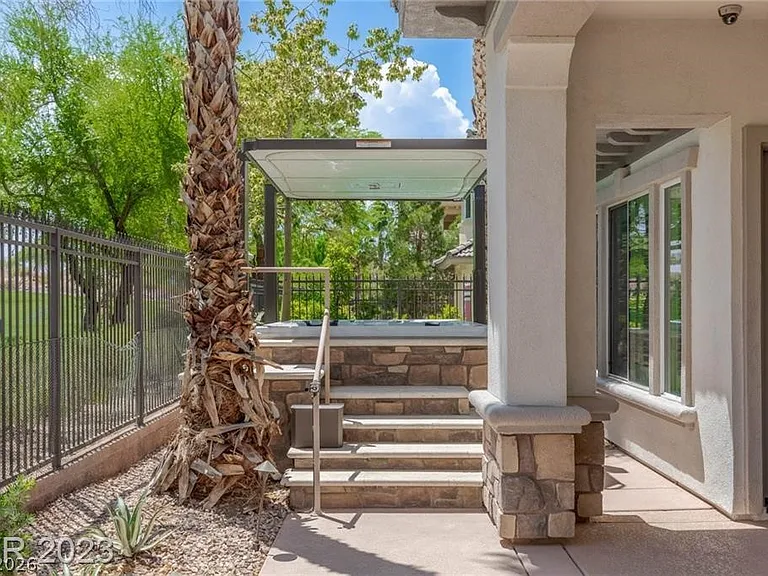 1447 Foothills Village Dr — Photo 35